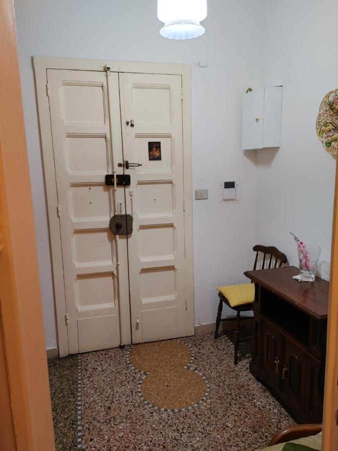 Casa Tiziano Cagliari Exterior foto